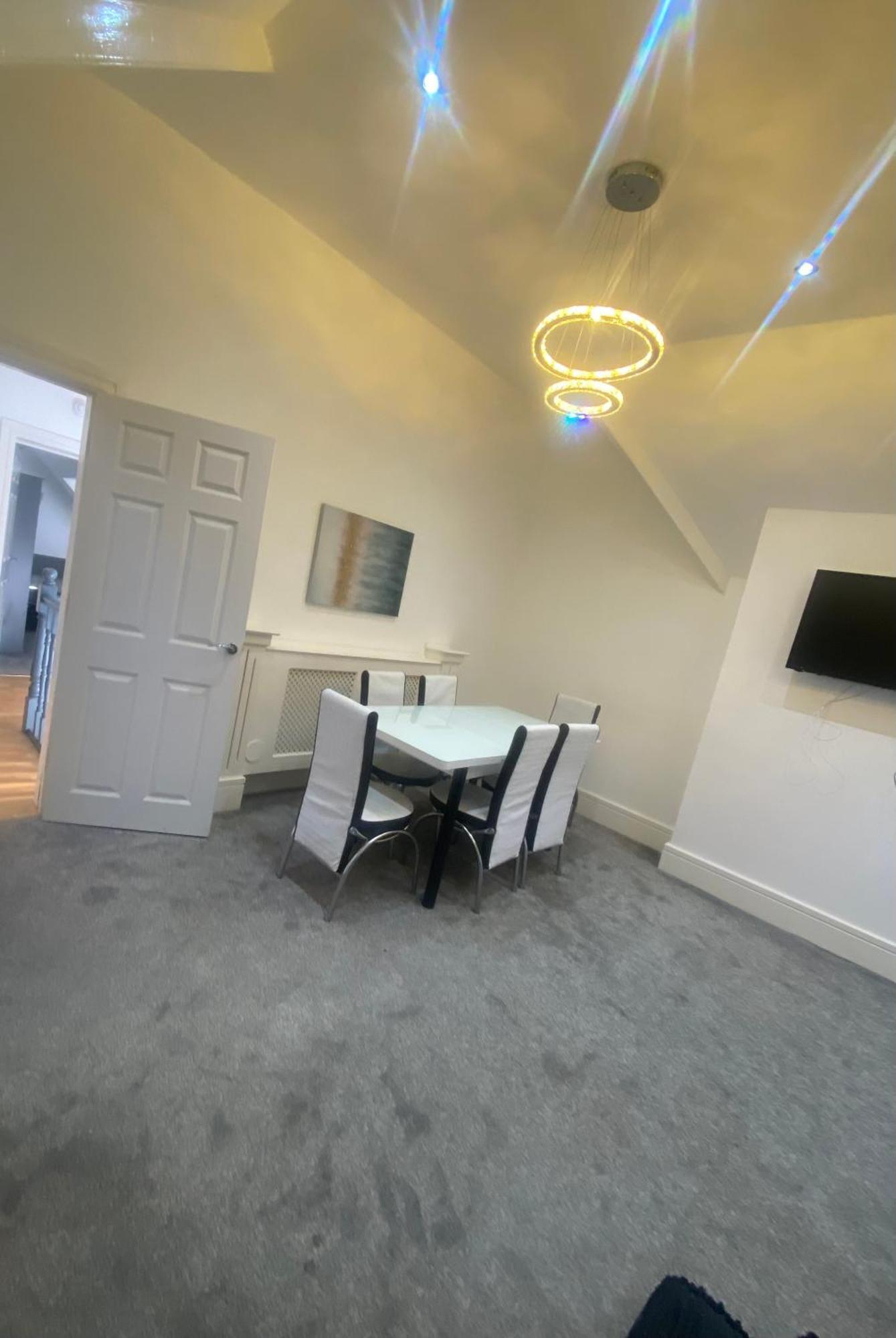 Апартаменты Penthouse Apt8 Вулвергемптон Экстерьер фото